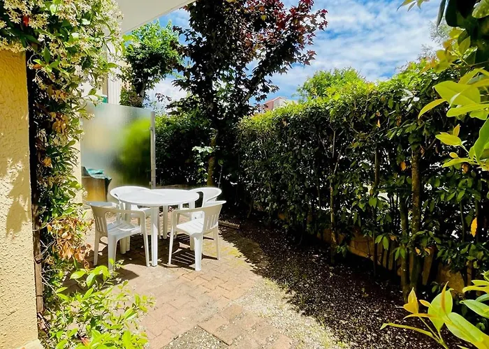 T2 Avec Terrasse Et Parking A 100m De La D'eyrac - - Fr-1-433-13 アパート アルカション